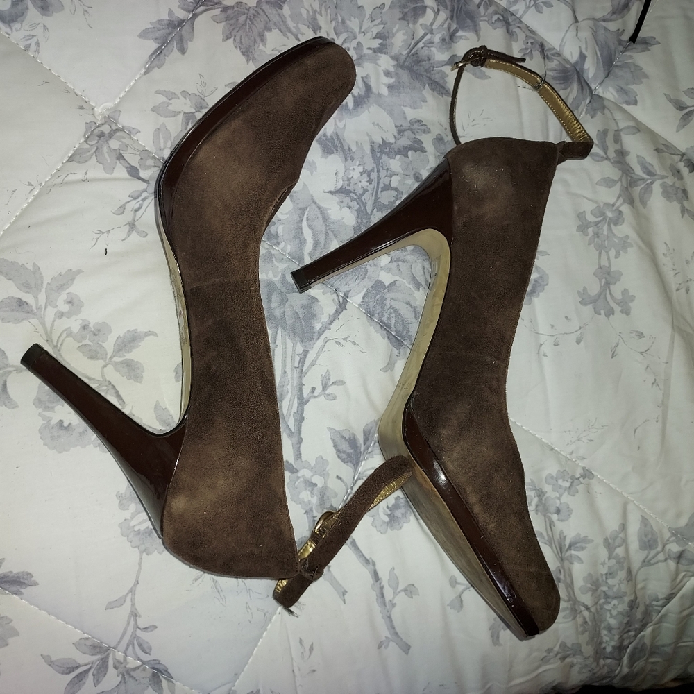 Woman's Shoes